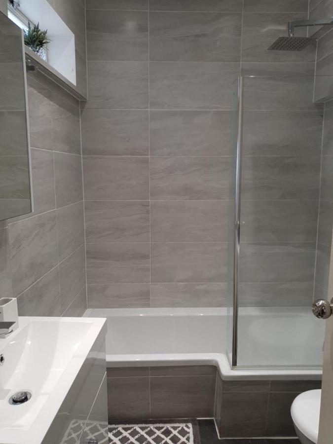 Ferienwohnung Star London Brent Street Cosy 1-Bed Hideaway Hendon Exterior foto